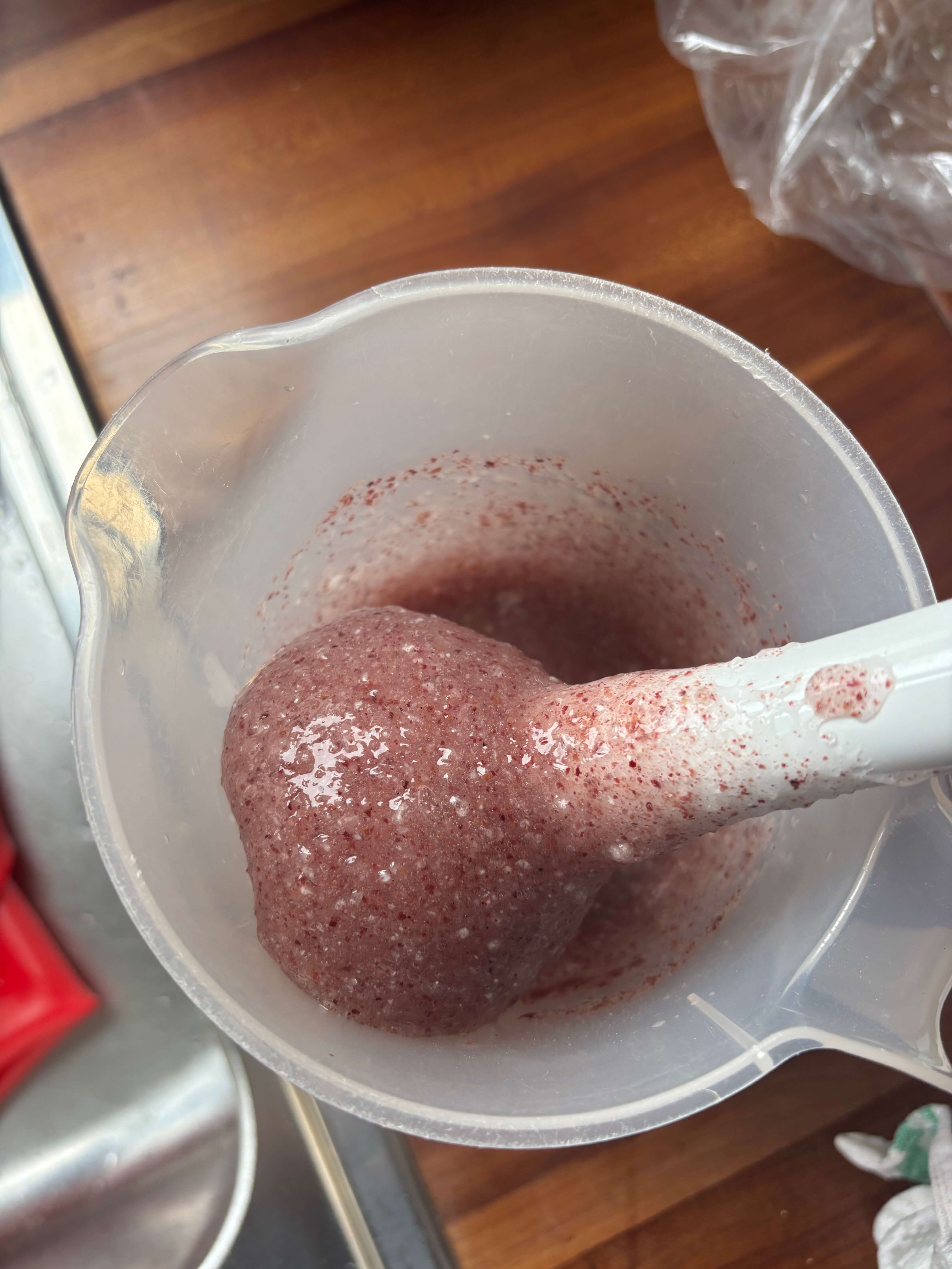 Anmischung einer papierartigen Trestermasse